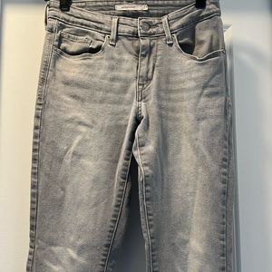 Levi’s gray mid rise skinny size 27